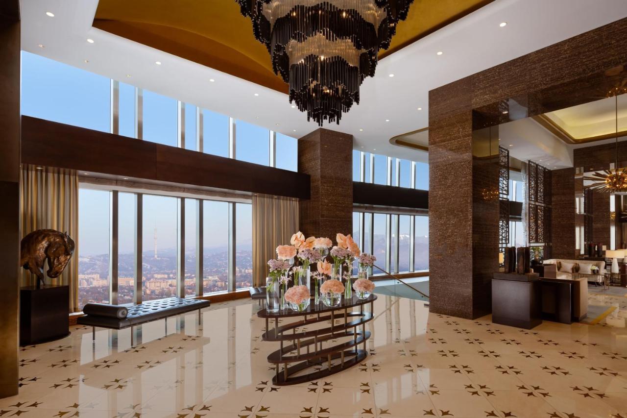 Hotel The Ritz-Carlton, Almaty Exteriér fotografie