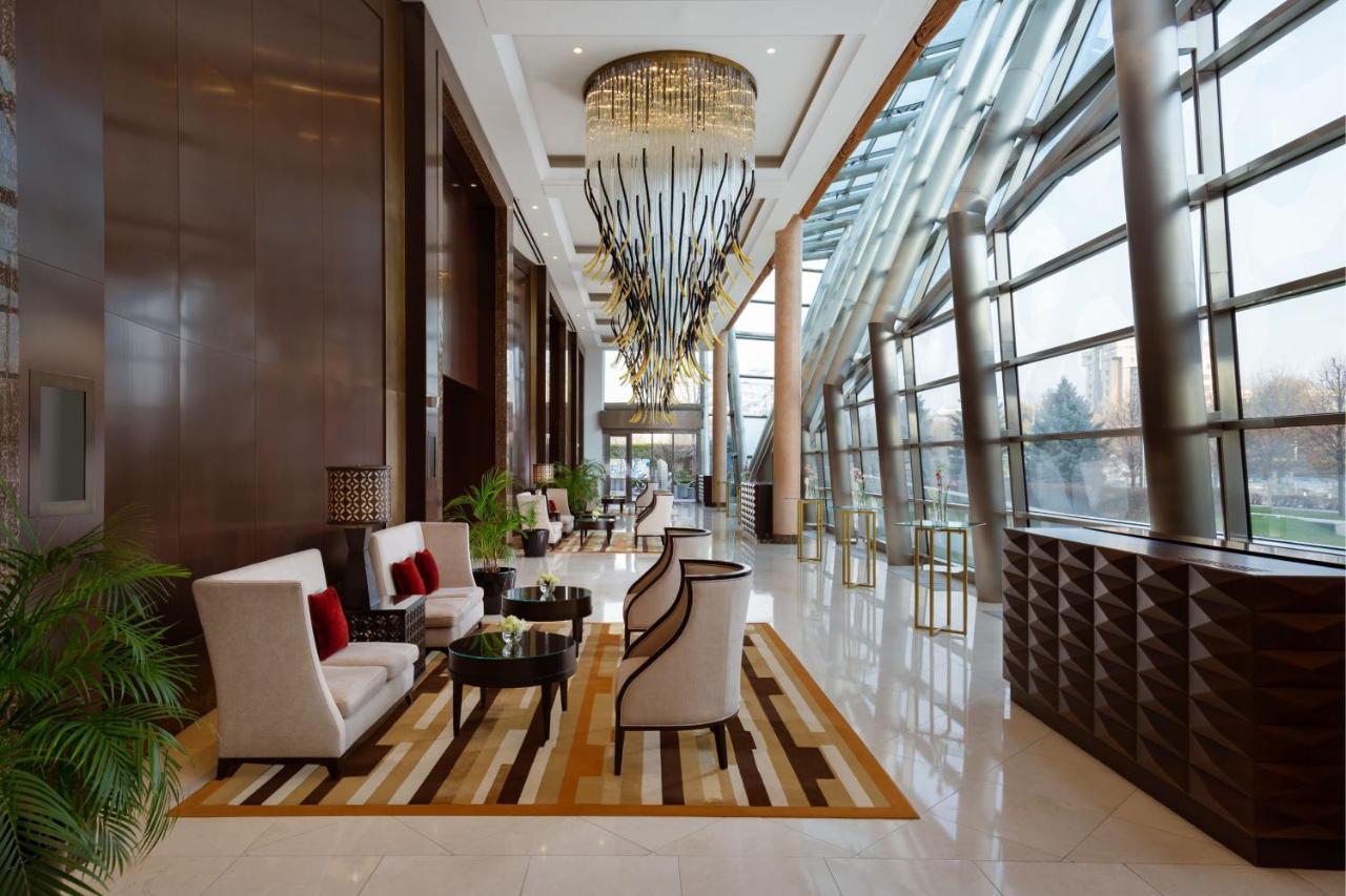 Hotel The Ritz-Carlton, Almaty Exteriér fotografie