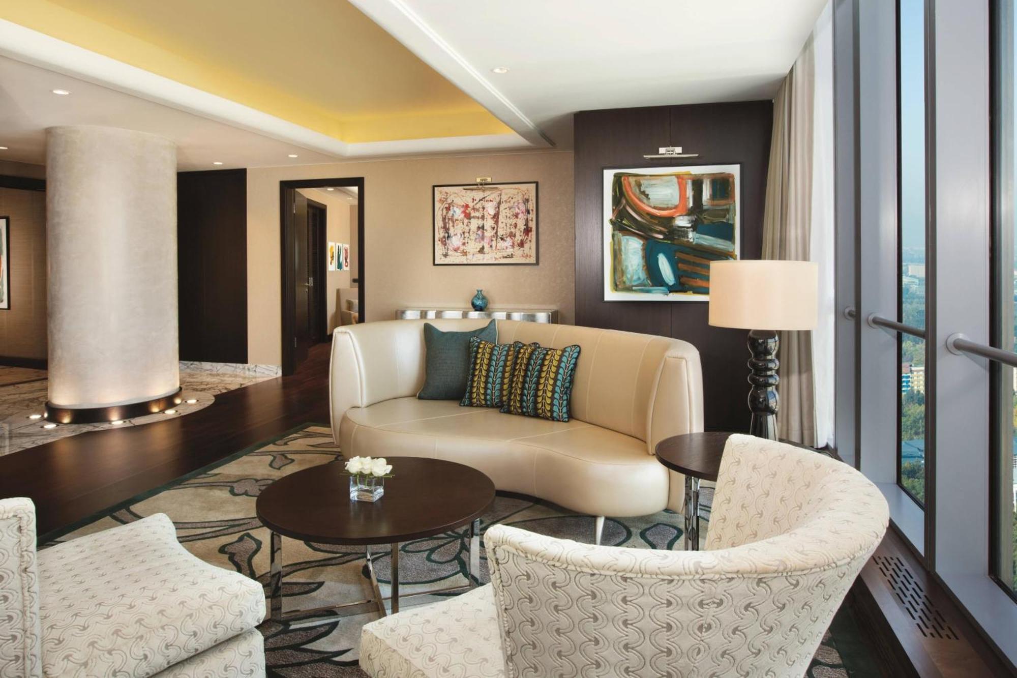 Hotel The Ritz-Carlton, Almaty Exteriér fotografie